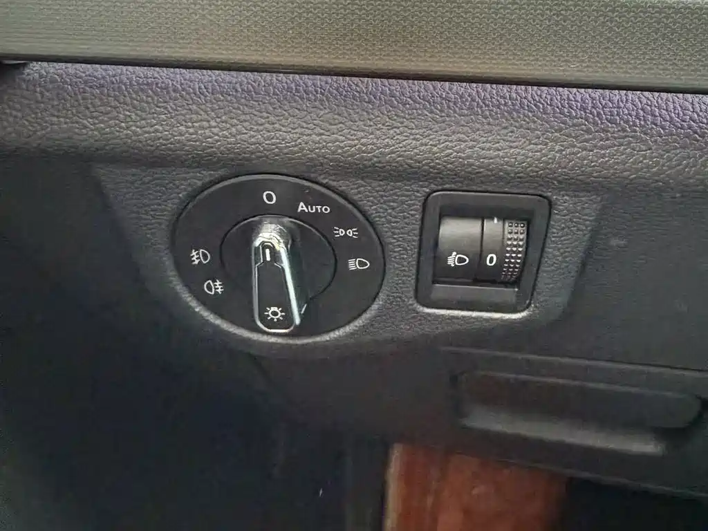Volkswagen Bora 2023 280TSI DSG Premium Edition 2022 - thumbnail 16