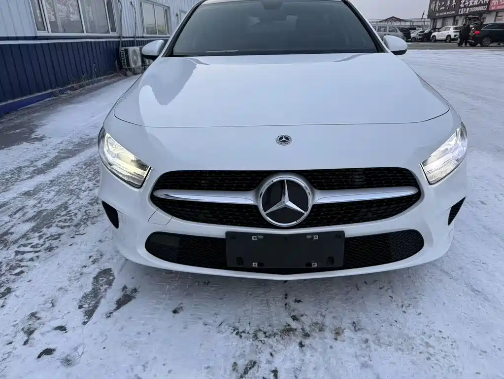 Mercedes-Benz Mercedes-Benz A-Class 2023 A 180 L 2023 - thumbnail 2
