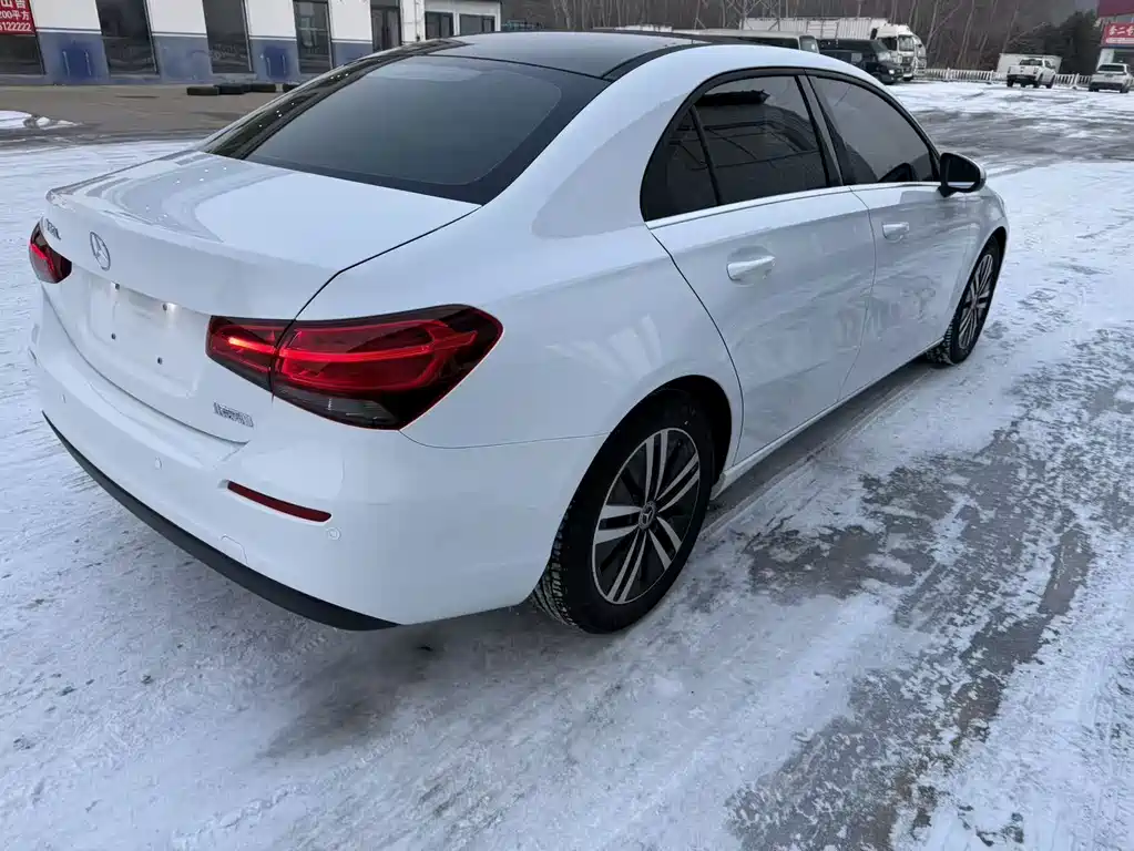 Mercedes-Benz Mercedes-Benz A-Class 2023 A 180 L 2023 - thumbnail 4