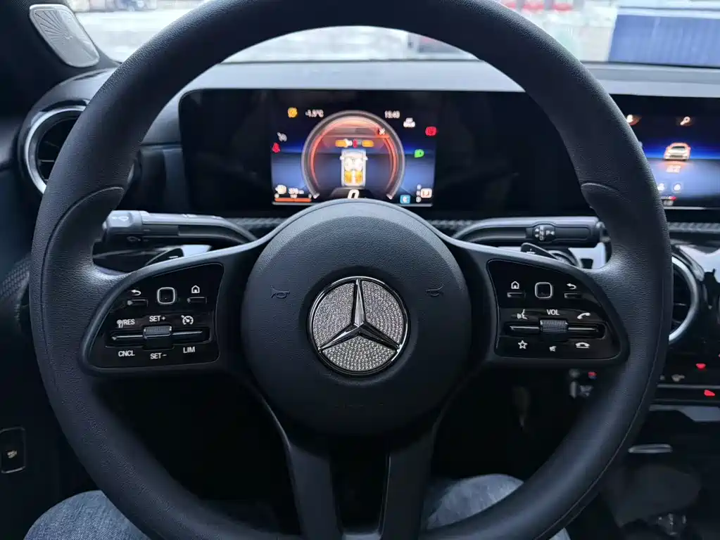 Mercedes-Benz Mercedes-Benz A-Class 2023 A 180 L 2023 - thumbnail 11