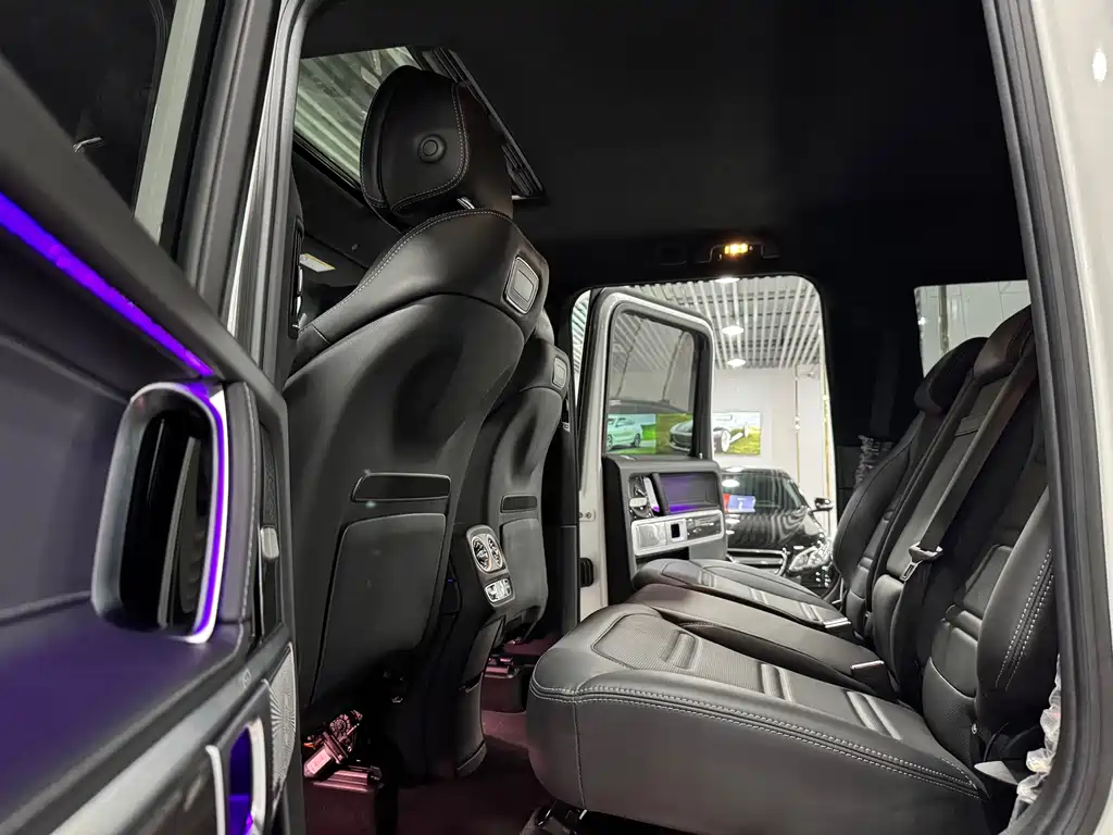 Mercedes-Benz Mercedes-Benz G-Class 2023 G 500 2023 - thumbnail 5