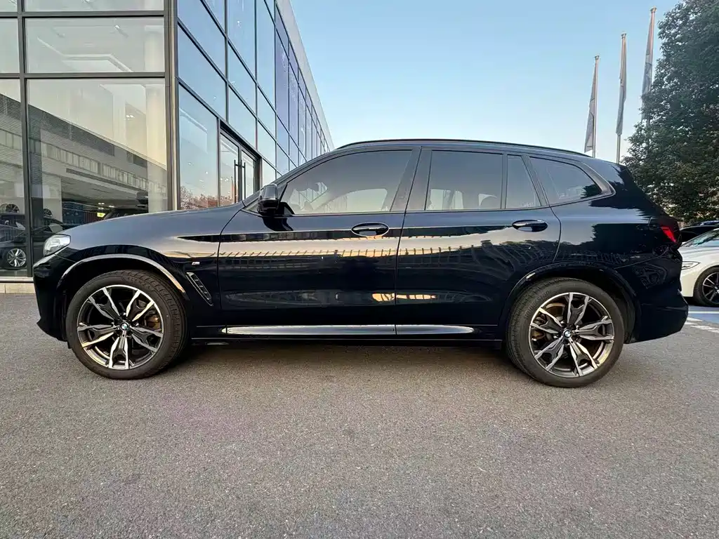 BMW BMW X3 2022 xDrive30i Leading Model M Night Package 2022 - thumbnail 4