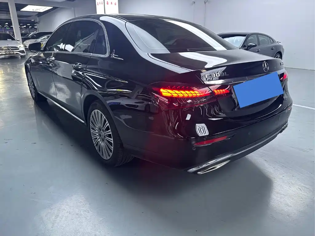 Mercedes-Benz Mercedes-Benz E-Class 2023 E 300 L Sport Fashion Edition 2023 - thumbnail 19