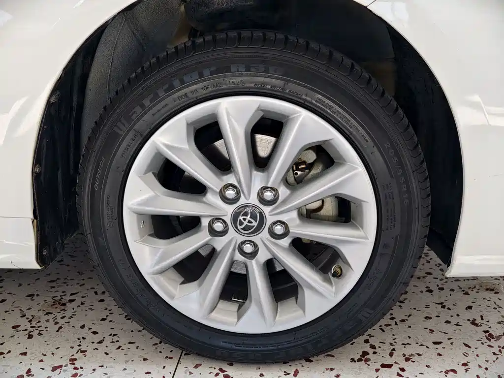 Toyota Toyota Corolla 2021 1.2T S-CVT Premium Plus Edition 2022 - thumbnail 5