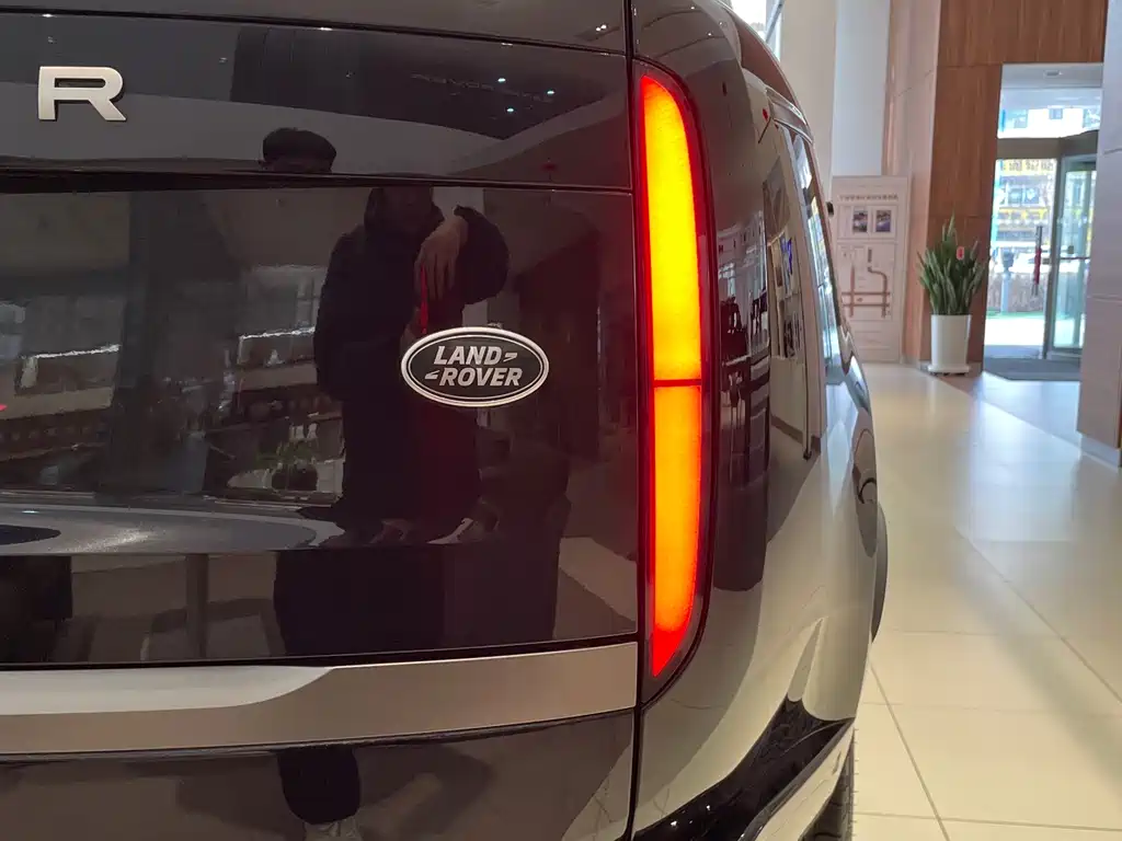 Land Rover Range Rover 2025 3.0 L6 360PS Vogue Edition 2025 - thumbnail 8