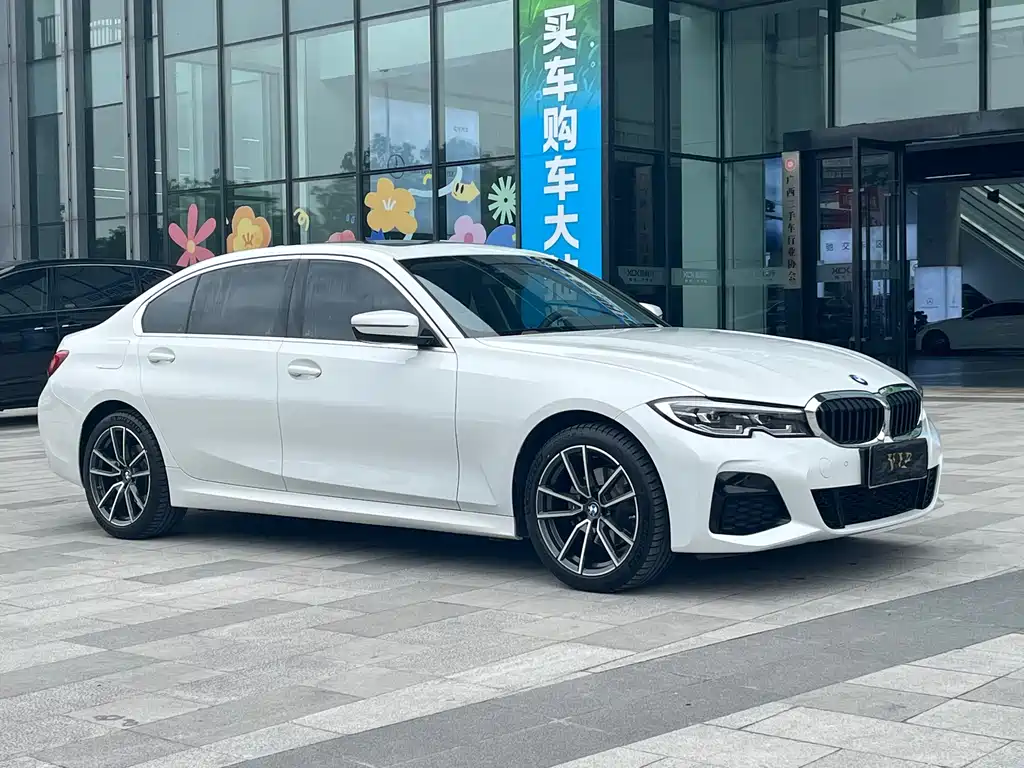 BMW BMW 3 Series 2021 Model Year Facelift 320Li M Sport Package 2021 - thumbnail 3