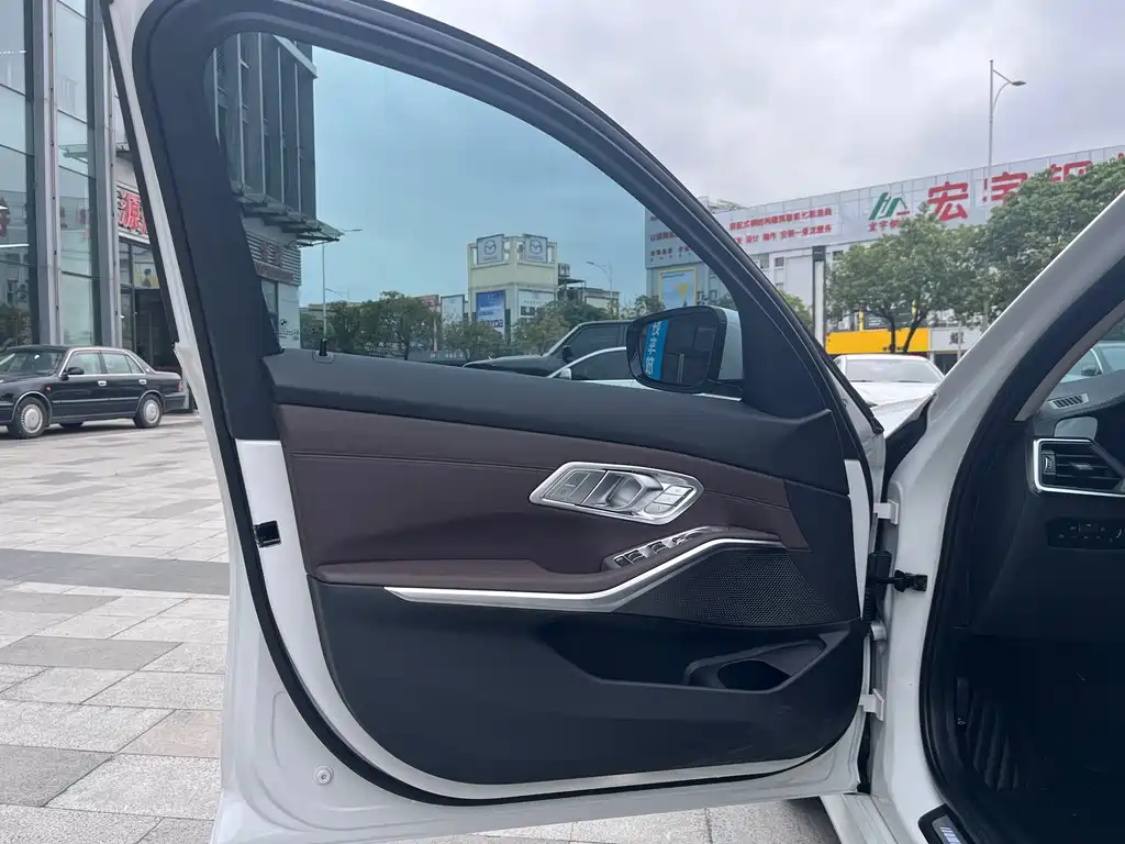 BMW BMW 3 Series 2021 Model Year Facelift 320Li M Sport Package 2021 - thumbnail 29