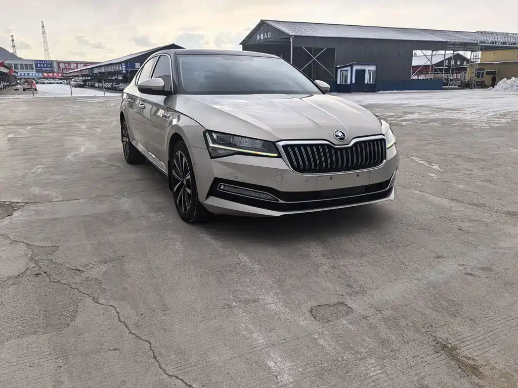 Skoda Škoda Superb 2023 Facelift TSI280 DSG Premium Edition 2023 - thumbnail 3
