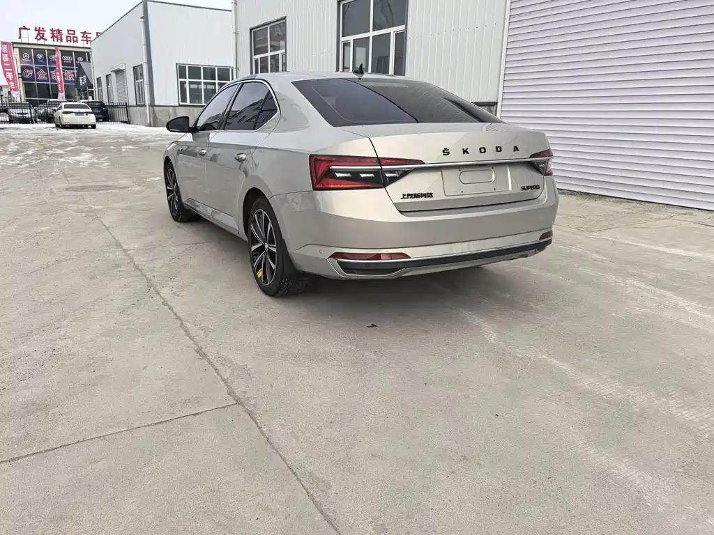 Skoda Škoda Superb 2023 Facelift TSI280 DSG Premium Edition 2023 - thumbnail 5