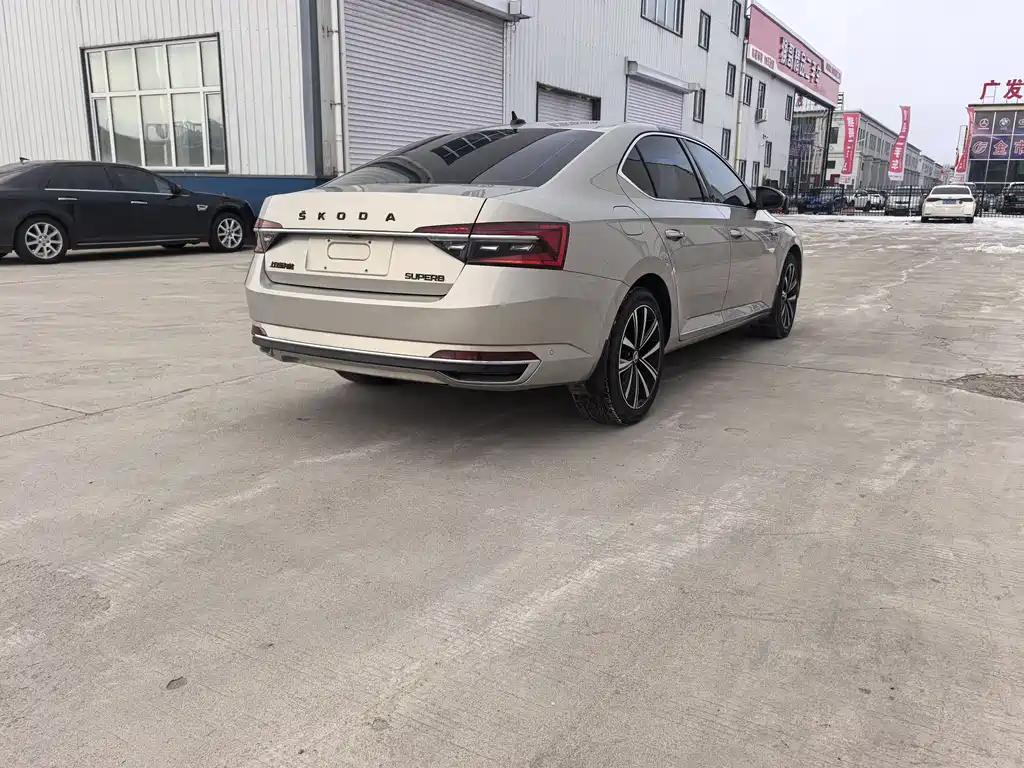 Skoda Škoda Superb 2023 Facelift TSI280 DSG Premium Edition 2023 - thumbnail 7