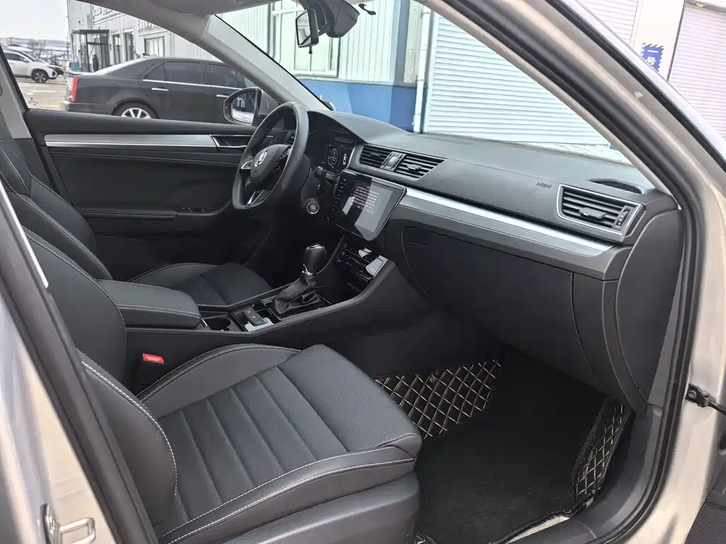 Skoda Škoda Superb 2023 Facelift TSI280 DSG Premium Edition 2023 - thumbnail 13