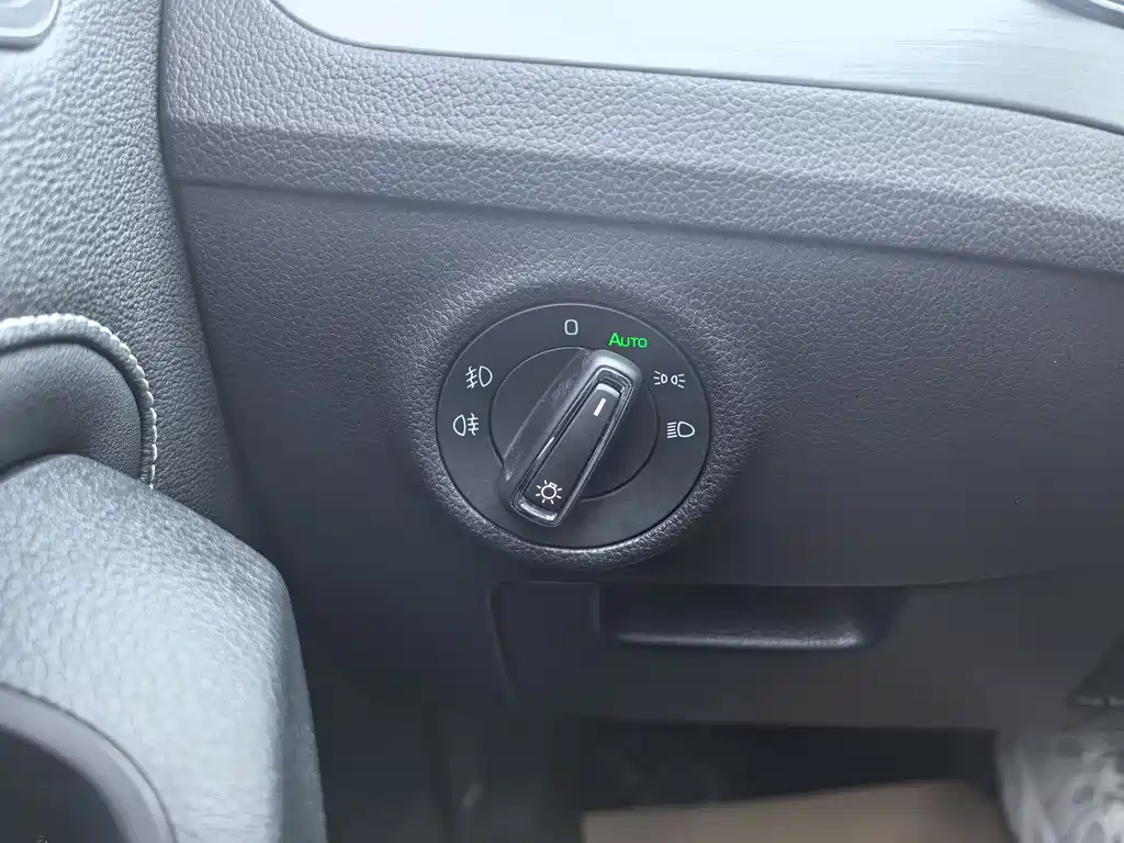 Skoda Škoda Superb 2023 Facelift TSI280 DSG Premium Edition 2023 - thumbnail 15