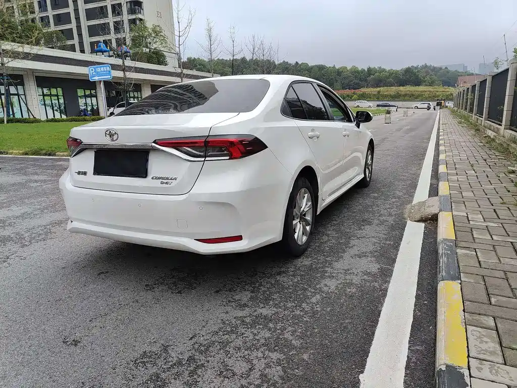 Toyota Toyota Corolla 2021 1.2T S-CVT Pioneer Edition 2023 - thumbnail 9