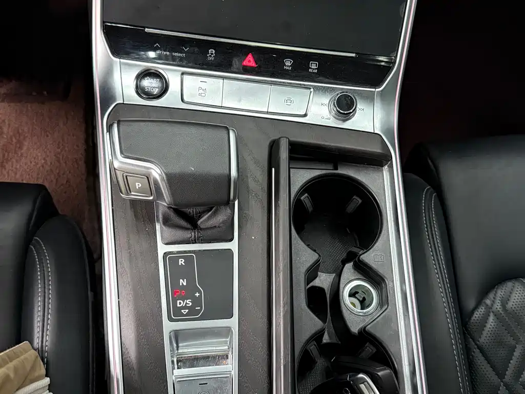 Audi Audi A6L 2025 45 TFSI quattro Premium Dynamic Edition 2025 - thumbnail 8