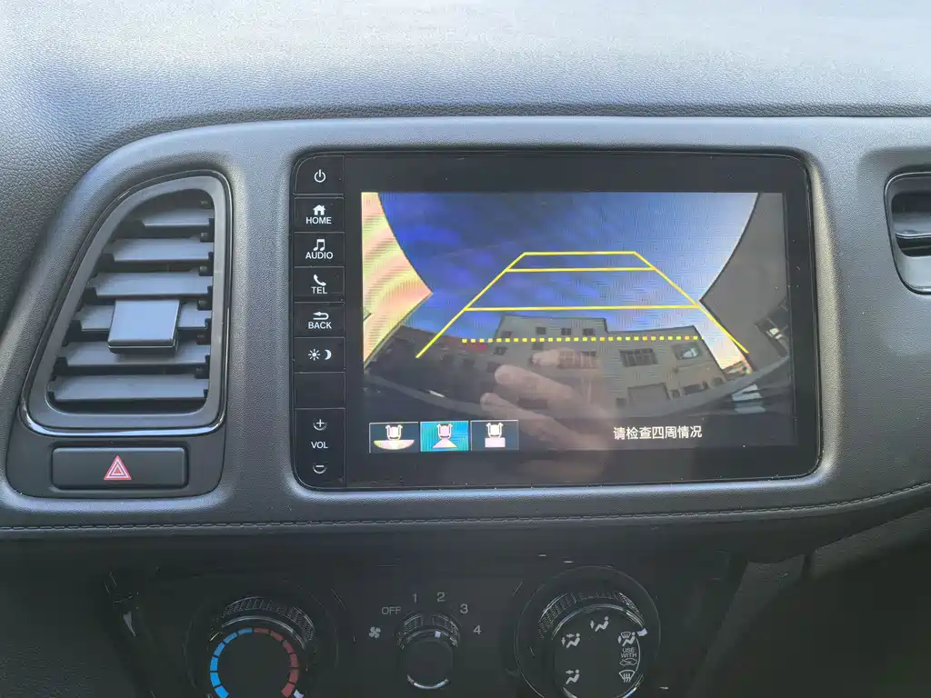 Honda Honda Breeze 2022 1.5L CVT Phantom Night Pioneer Edition 2022 - thumbnail 17