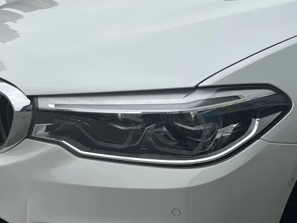 BMW BMW 5 Series 2020 530Li Leading Model M Sport Package 2020 - thumbnail 25