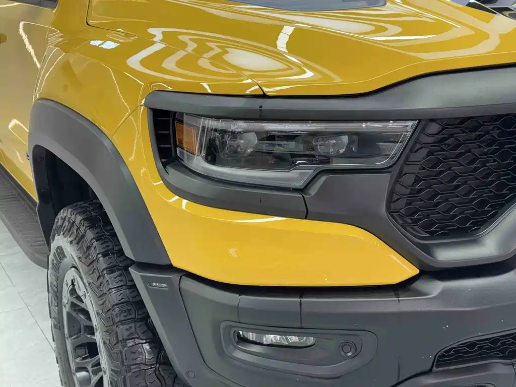 RAM RAM TRX 2023 6.2L V8 U.S. Specification 2024 - thumbnail 4