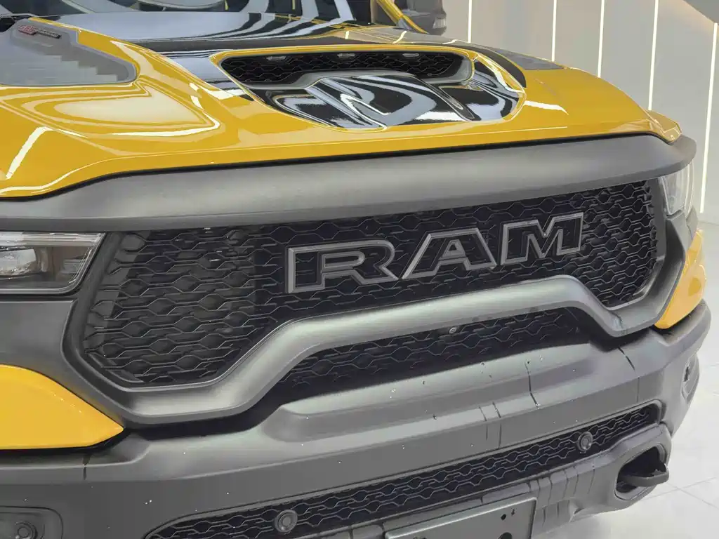 RAM RAM TRX 2023 6.2L V8 U.S. Specification 2024 - thumbnail 7