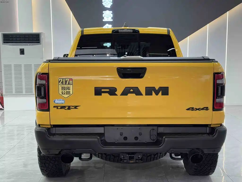 RAM RAM TRX 2023 6.2L V8 U.S. Specification 2024 - thumbnail 10