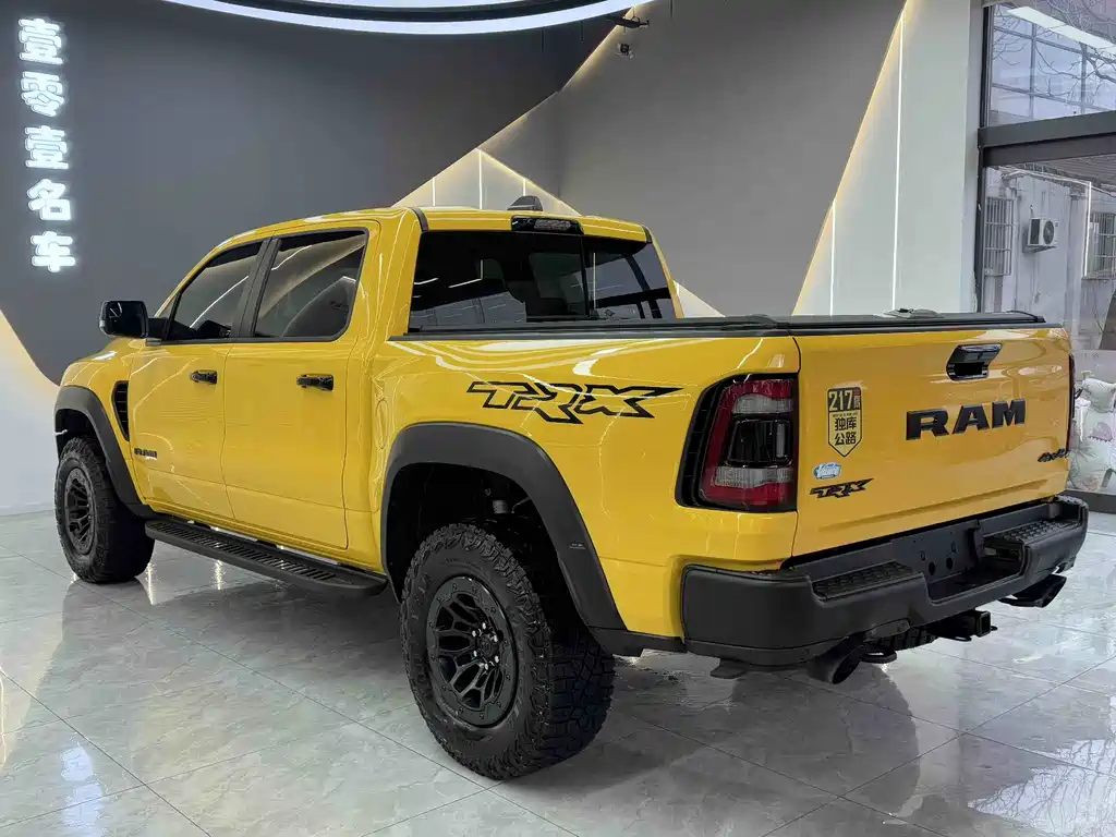 RAM RAM TRX 2023 6.2L V8 U.S. Specification 2024 - thumbnail 11