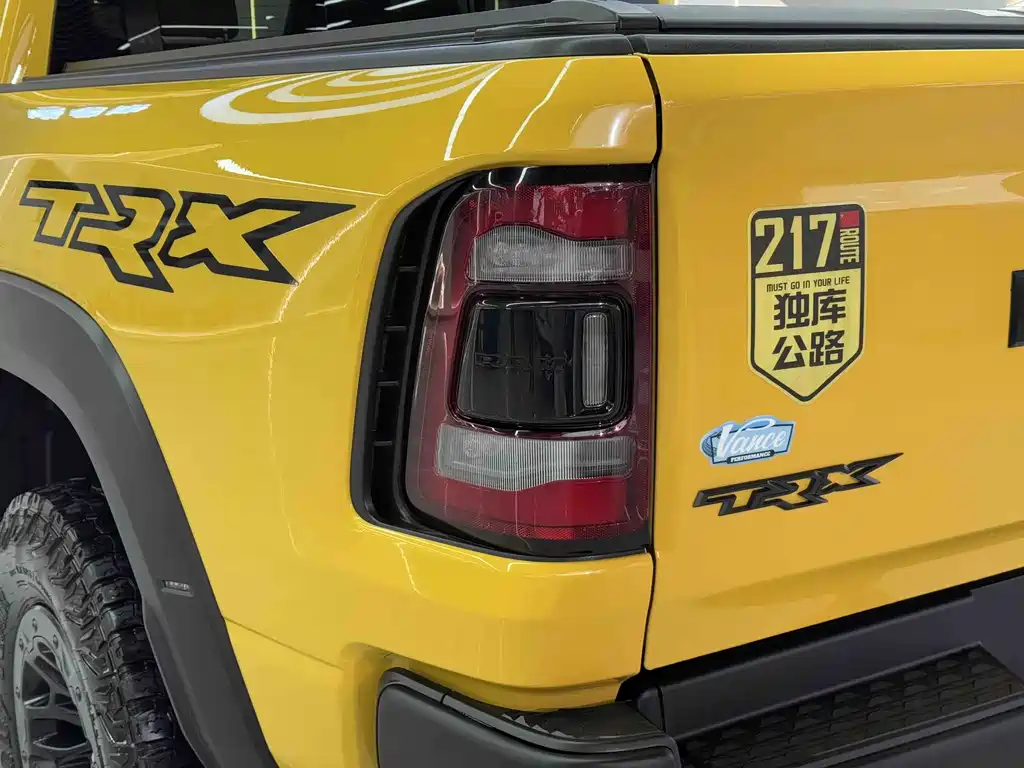 RAM RAM TRX 2023 6.2L V8 U.S. Specification 2024 - thumbnail 12