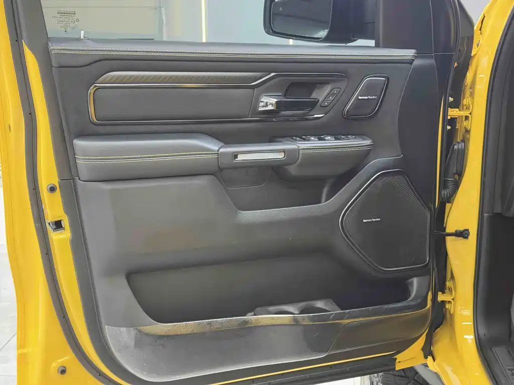 RAM RAM TRX 2023 6.2L V8 U.S. Specification 2024 - thumbnail 16