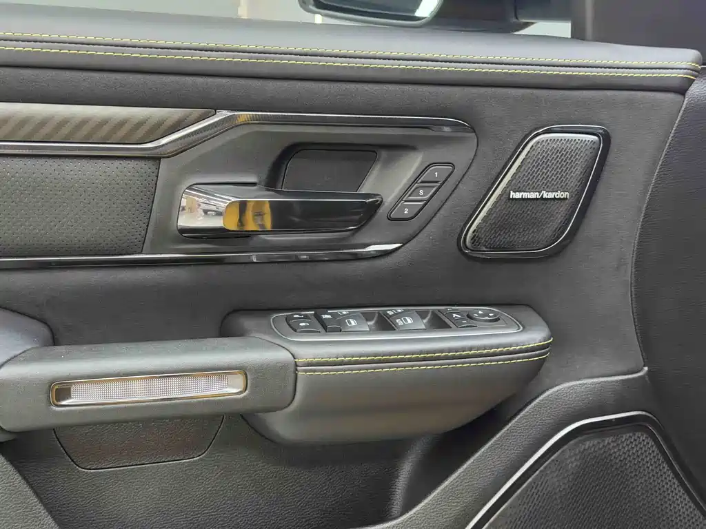 RAM RAM TRX 2023 6.2L V8 U.S. Specification 2024 - thumbnail 17