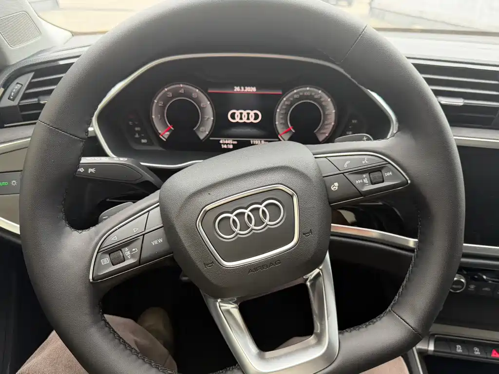Audi Audi Q3 2022 35 TFSI Fashion Dynamic Edition 2023 - thumbnail 5