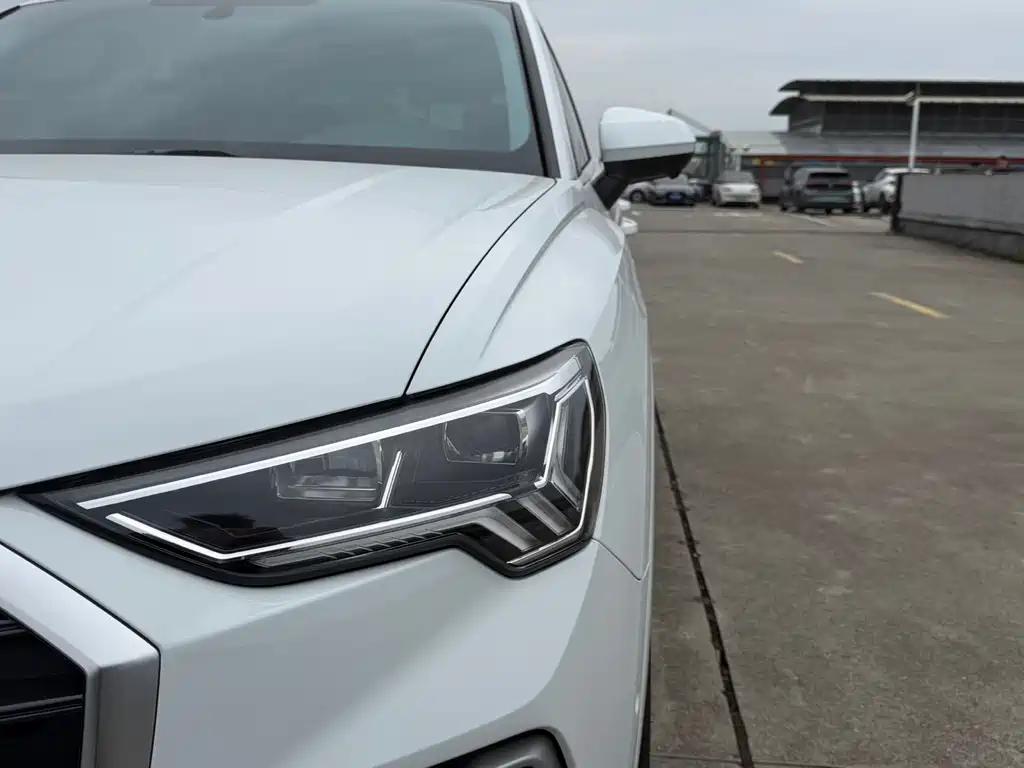 Audi Audi Q3 2022 35 TFSI Fashion Dynamic Edition 2023 - thumbnail 18