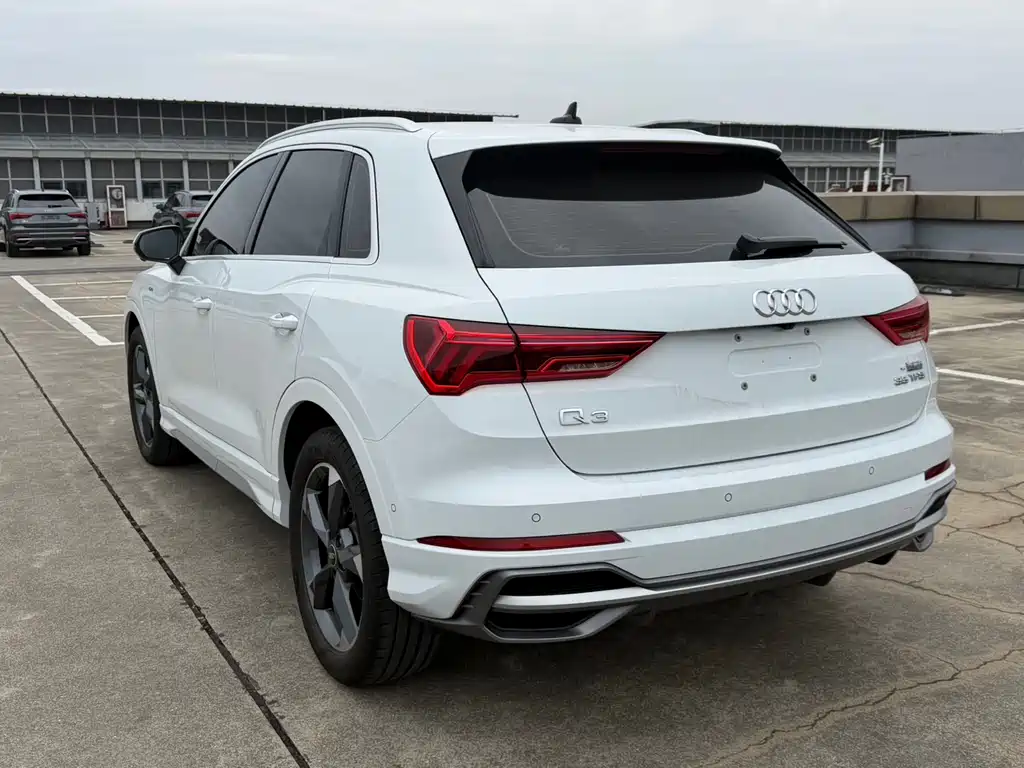 Audi Audi Q3 2022 35 TFSI Fashion Dynamic Edition 2023 - thumbnail 20