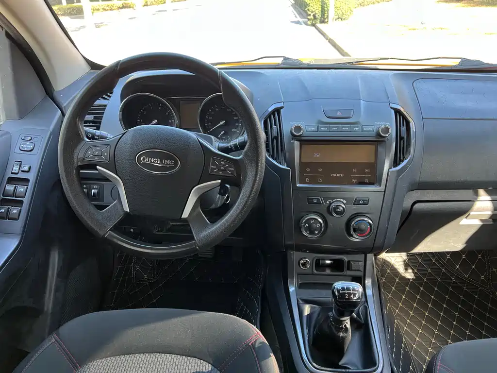 Isuzu TAGA DaKa 2021 1.8T Gasoline Manual 2WD Luxury Long Wheelbase CE18 2022 - thumbnail 12