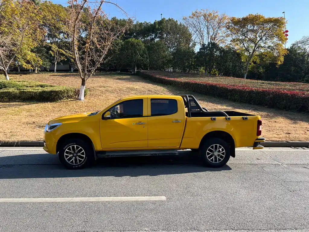 Isuzu TAGA DaKa 2021 1.8T Gasoline Manual 2WD Luxury Long Wheelbase CE18 2022 - thumbnail 15