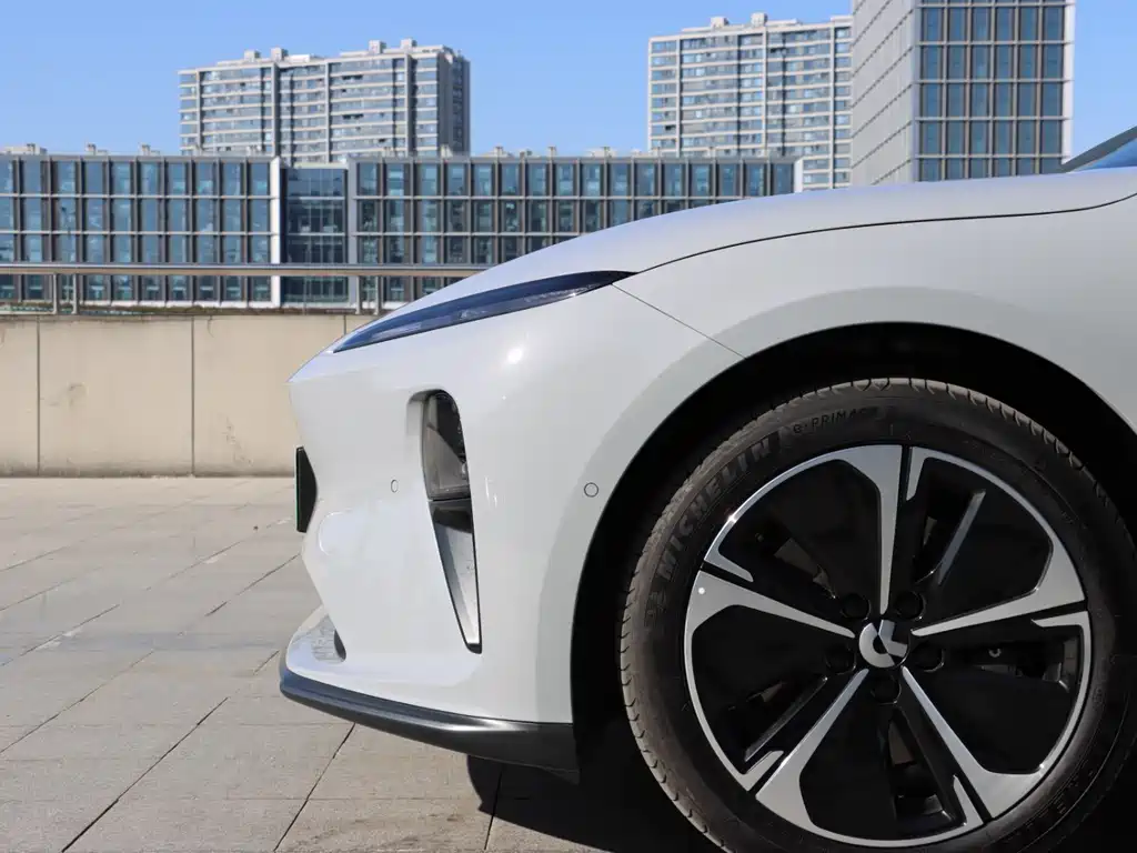 NIO NIO ET5T 2025 75kWh Touring 2025 - thumbnail 3