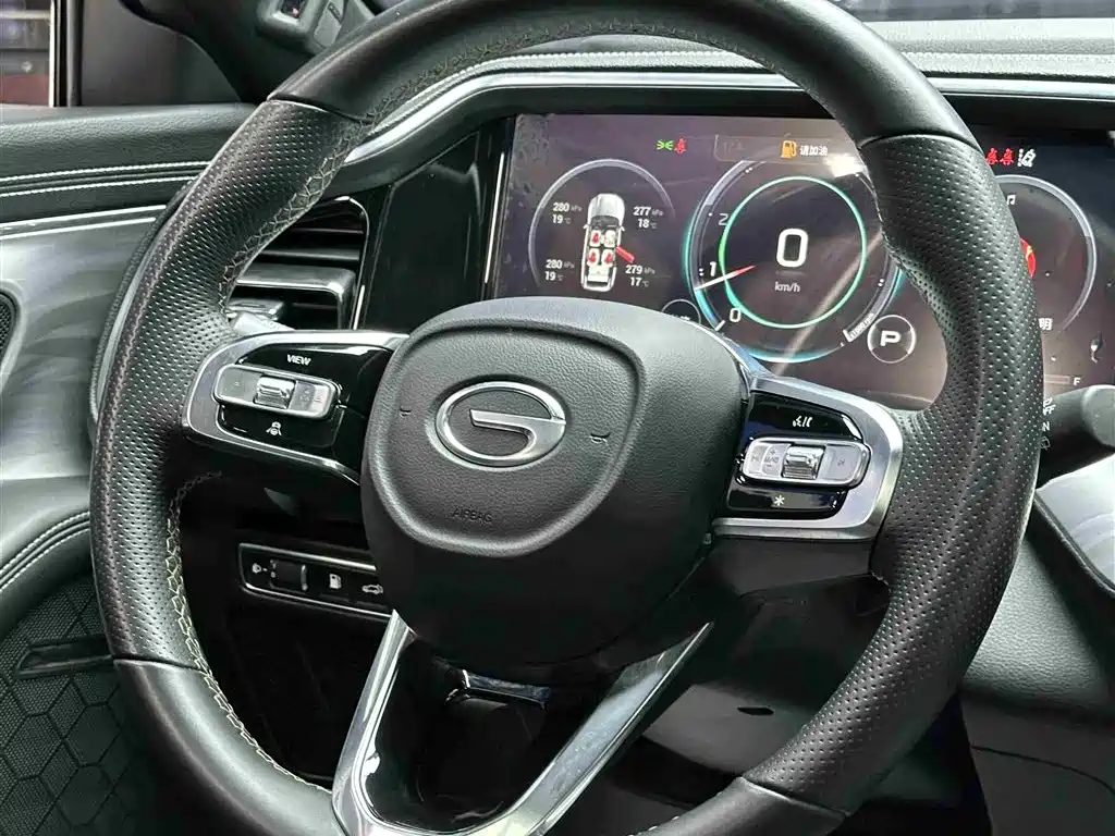 GAC Trumpchi GAC Trumpchi GS8 2022 Lexion Series 2.0TGDI FWD Luxury Intelligent Connection Version (Six Seats) 2023 - thumbnail 9
