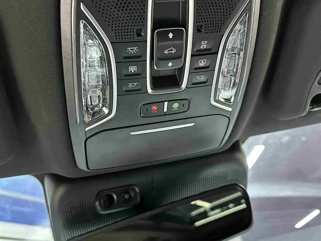 GAC Trumpchi GAC Trumpchi GS8 2022 Lexion Series 2.0TGDI FWD Luxury Intelligent Connection Version (Six Seats) 2023 - thumbnail 24