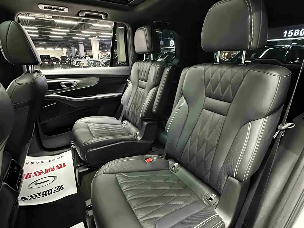 GAC Trumpchi GAC Trumpchi GS8 2022 Lexion Series 2.0TGDI FWD Luxury Intelligent Connection Version (Six Seats) 2023 - thumbnail 28