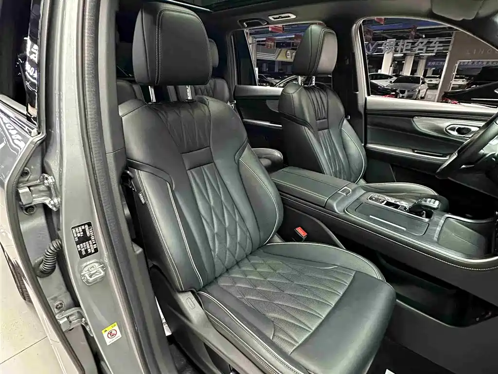 GAC Trumpchi GAC Trumpchi GS8 2022 Lexion Series 2.0TGDI FWD Luxury Intelligent Connection Version (Six Seats) 2023 - thumbnail 2