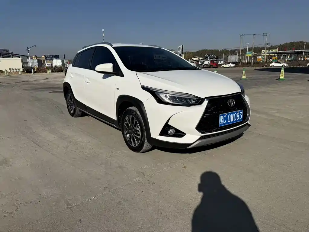 Toyota YARiS L 2022 Zhi Xuan X 1.5L CVT Luxury PLUS Edition 2022 - thumbnail 2