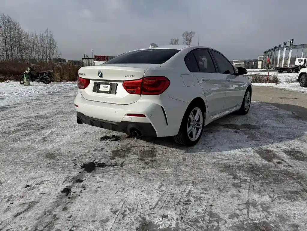 BMW BMW 1 Series 2022 120i M Sport Shadow Edition 2022 - thumbnail 6