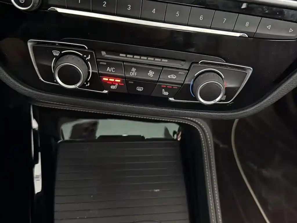 BMW BMW 1 Series 2022 120i M Sport Shadow Edition 2022 - thumbnail 18