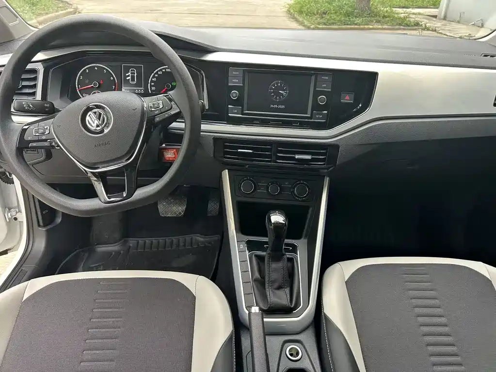 Volkswagen Volkswagen Polo 2019 Plus 1.5L Automatic Panoramic Enjoyment Edition 2021 - thumbnail 11