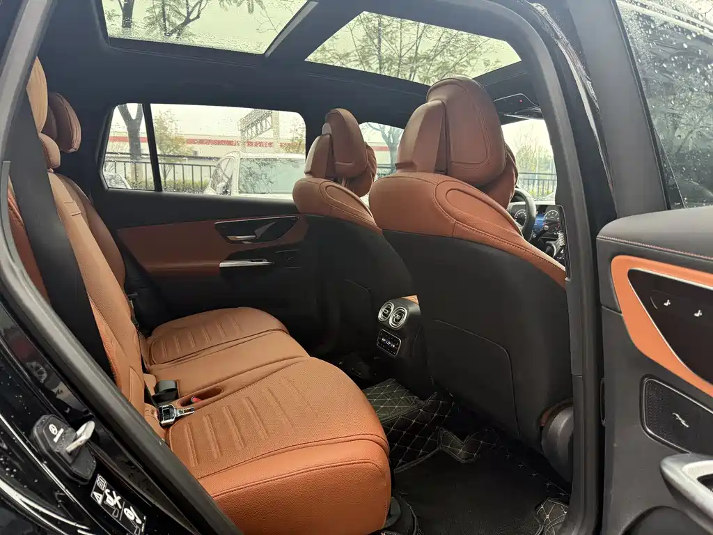 Mercedes-Benz Mercedes-Benz GLC 2023 GLC 300 L 4MATIC Dynamic 7-seater 2024 - thumbnail 12