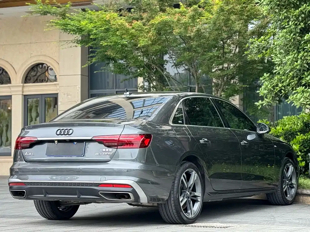 Audi Audi A4L 2020 40 TFSI quattro Luxury Dynamic Model 2020 - thumbnail 9