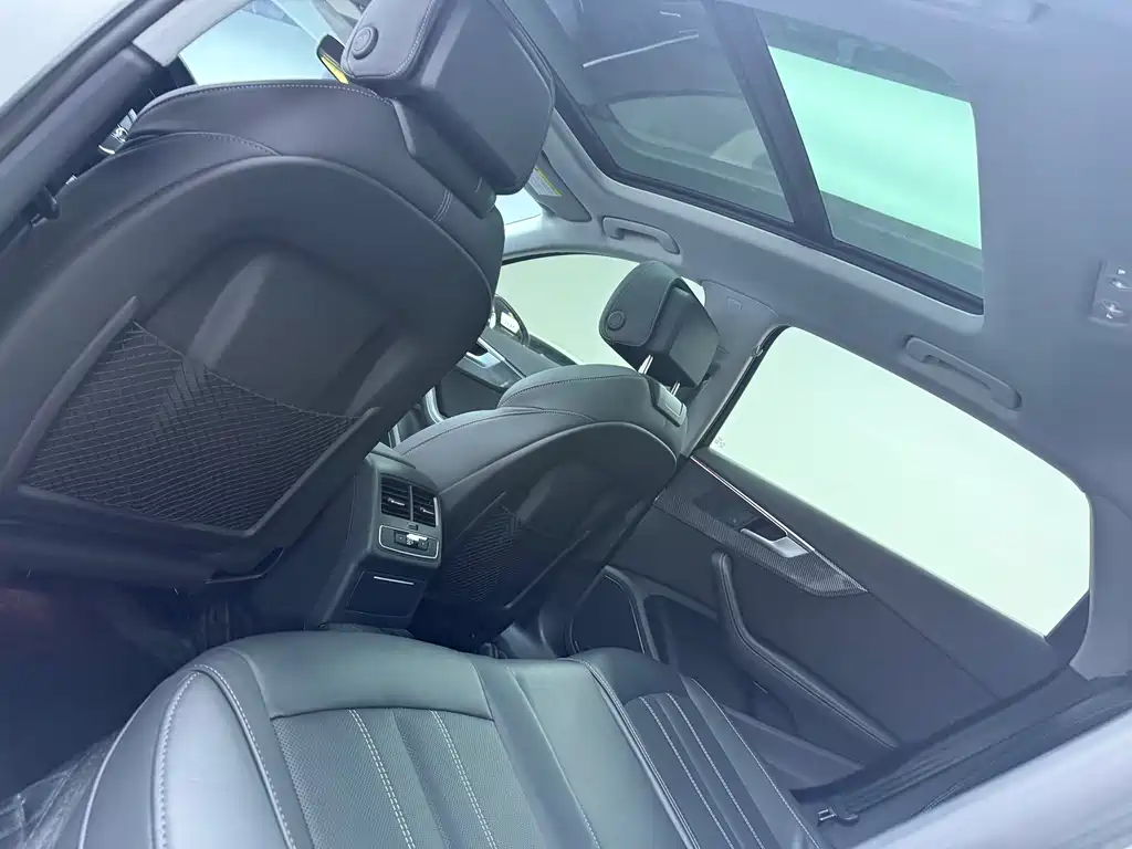 Audi Audi A4L 2022 40 TFSI Premium Dynamic Edition 2022 - thumbnail 4