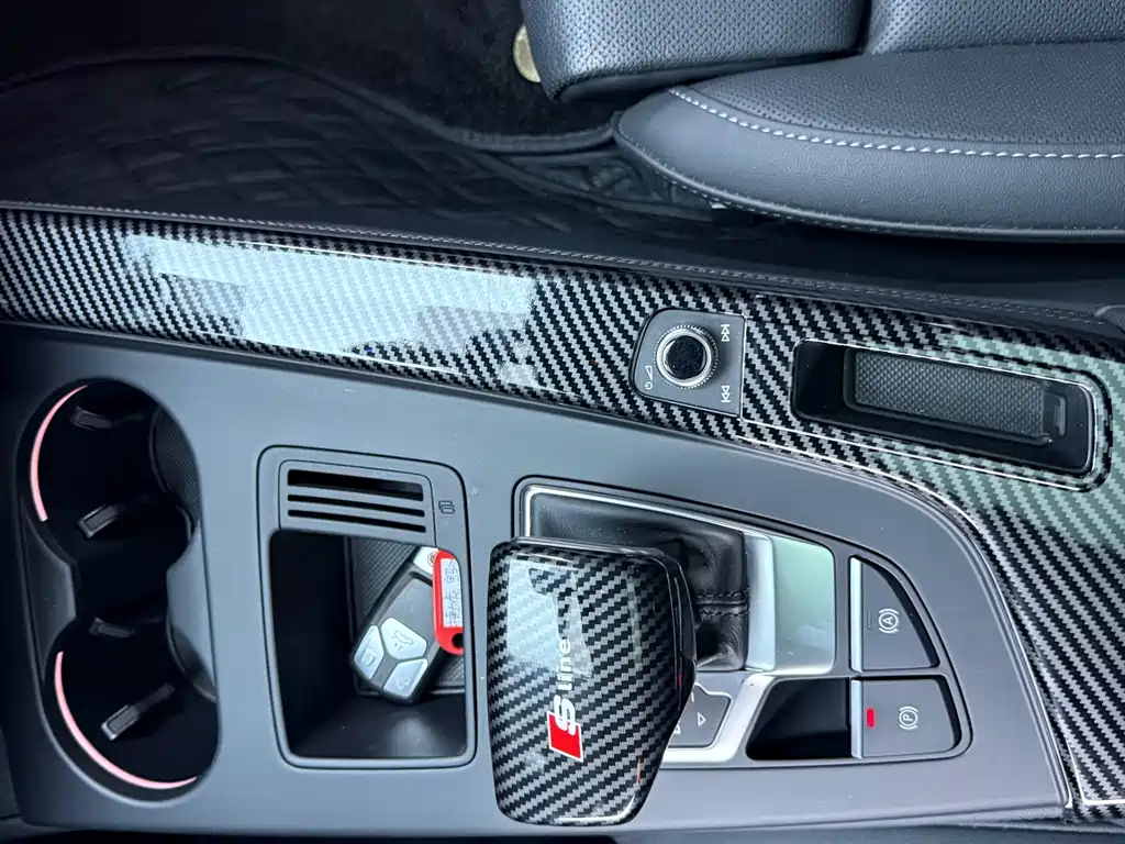 Audi Audi A4L 2022 40 TFSI Premium Dynamic Edition 2022 - thumbnail 5
