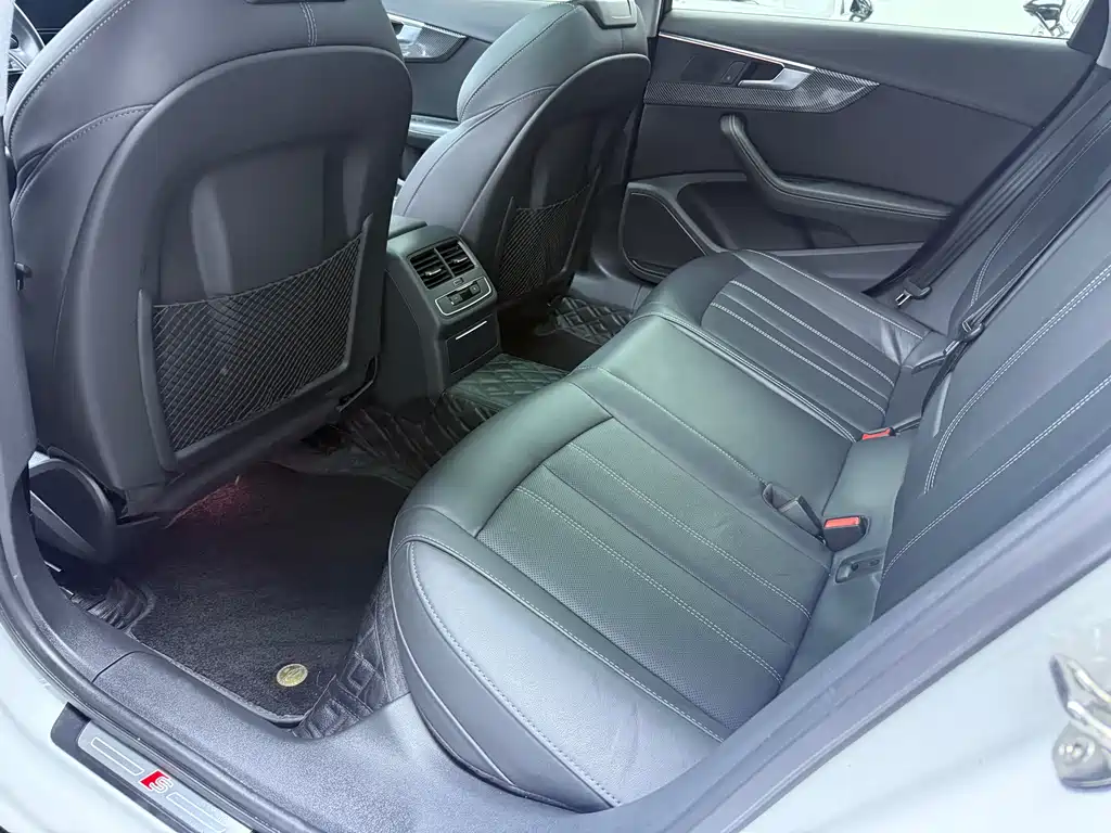 Audi Audi A4L 2022 40 TFSI Premium Dynamic Edition 2022 - thumbnail 8