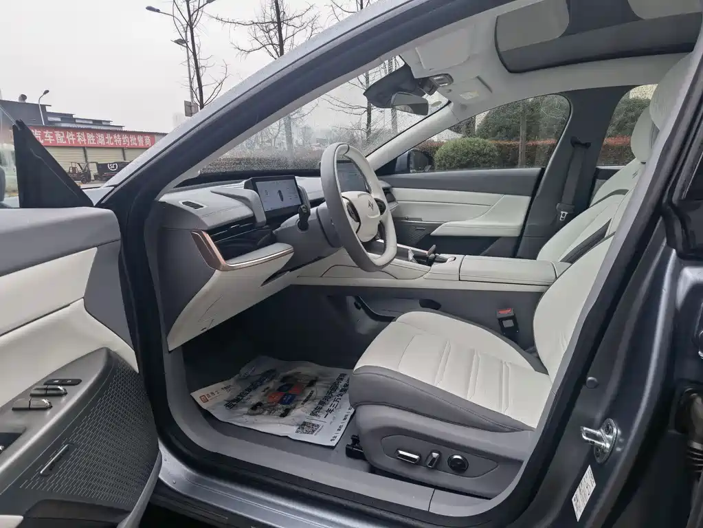 Dongfeng Yipai eπ007 2024 Pure Electric 540 AWD Max Edition 2024 - thumbnail 4