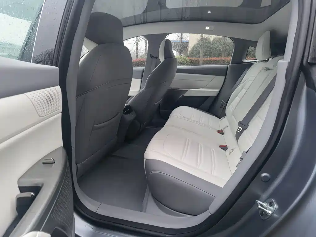 Dongfeng Yipai eπ007 2024 Pure Electric 540 AWD Max Edition 2024 - thumbnail 5