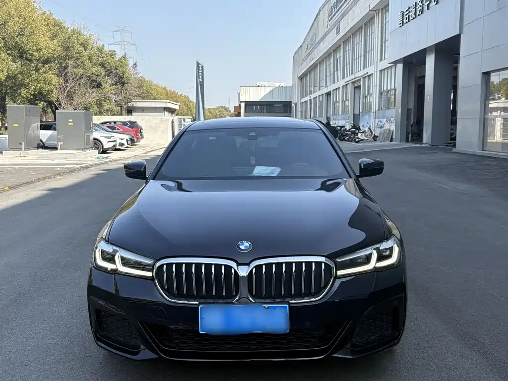 BMW BMW 5 Series 2020 525Li M Sport Package 2020 - thumbnail 3