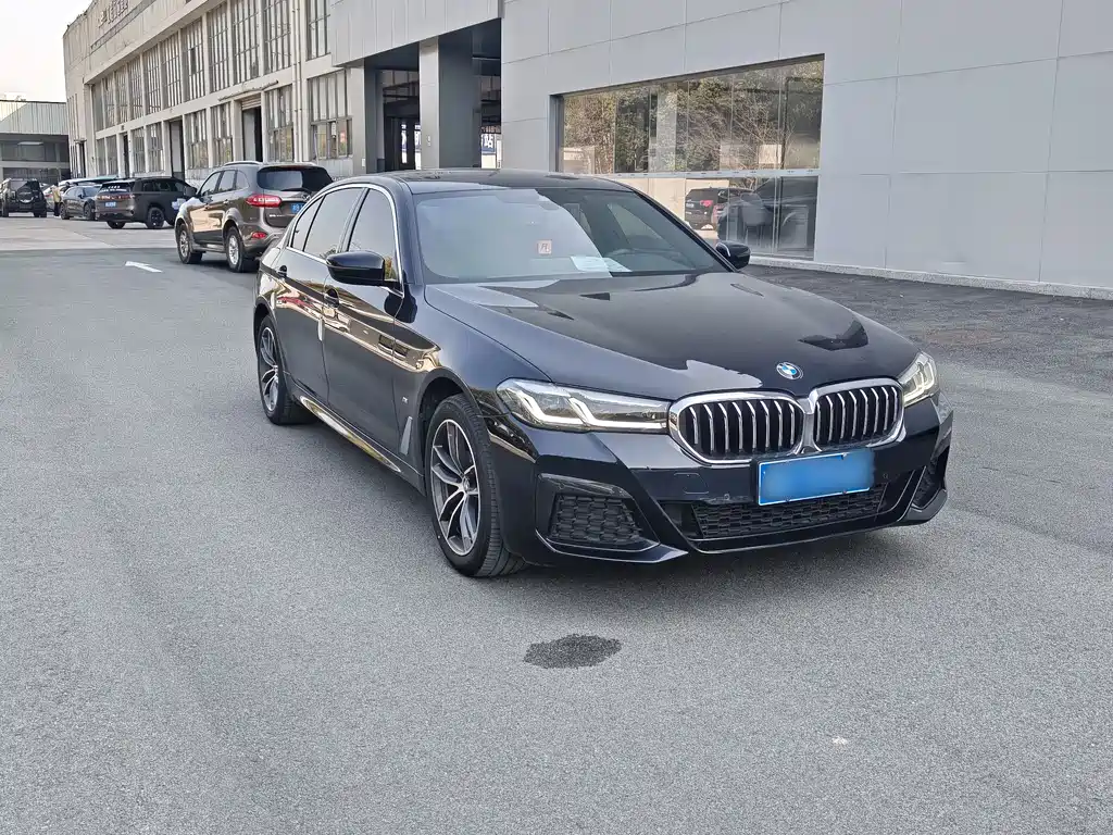 BMW BMW 5 Series 2020 525Li M Sport Package 2020 - thumbnail 4